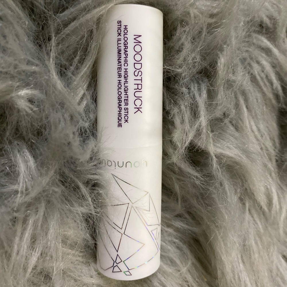 Younique Holographic Highlighter Stick